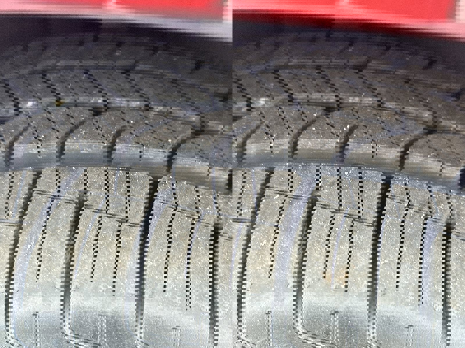 Used 2024 Kia Carnival LX image 12