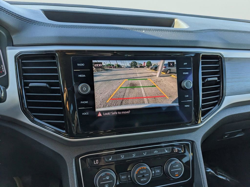 Certified 2022 Volkswagen Atlas SE FWD image 19