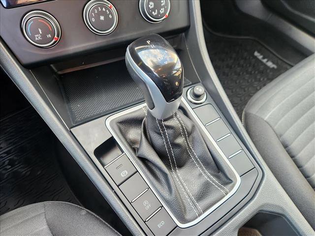 Certified 2024 Volkswagen Jetta S image 29