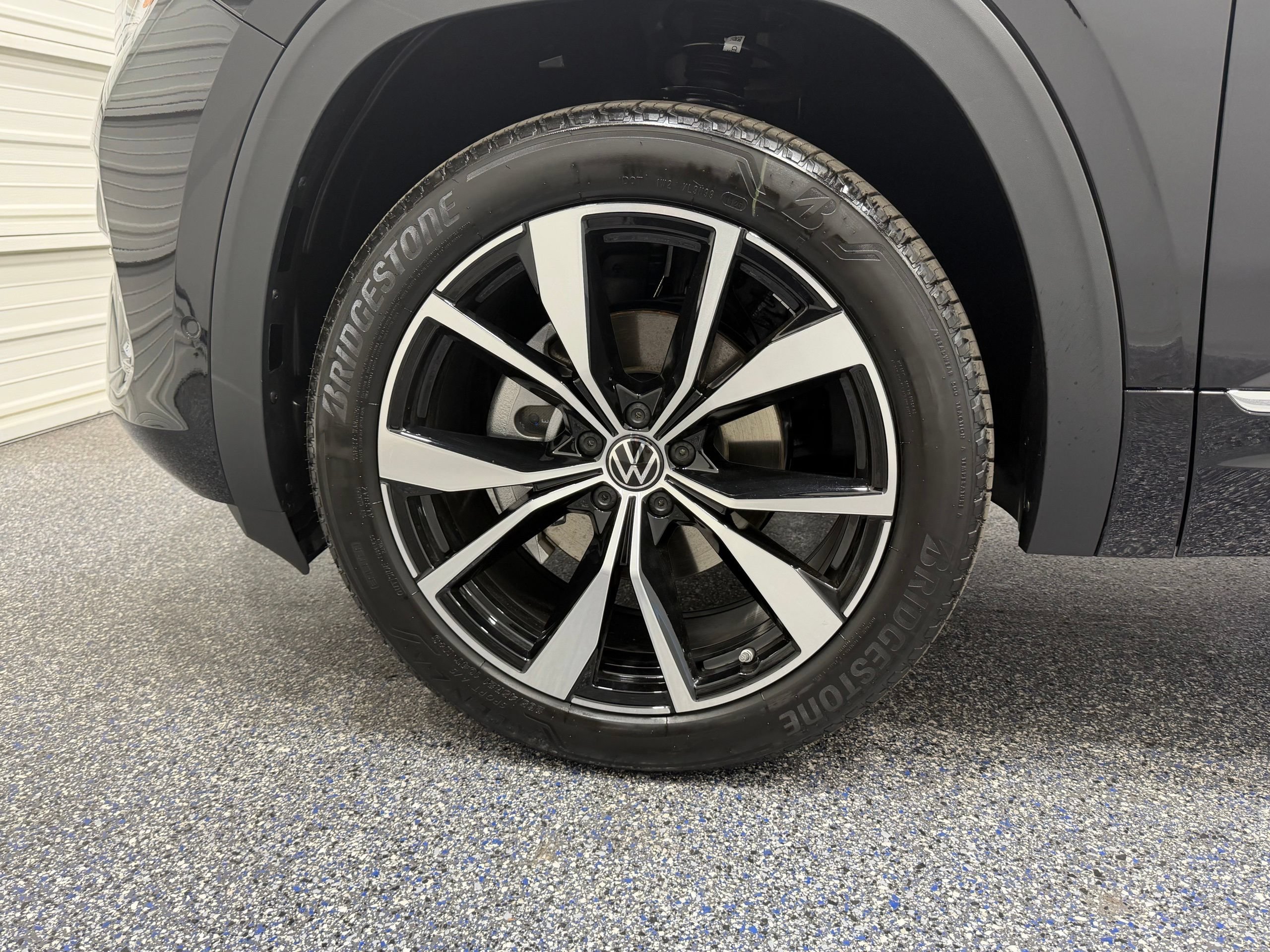 New 2026 Volkswagen Atlas SEL Premium R-Line AWD/4WD image 11