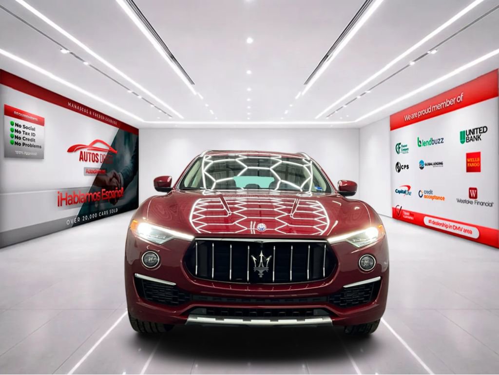 Used 2020 Maserati Levante GranLusso image 3