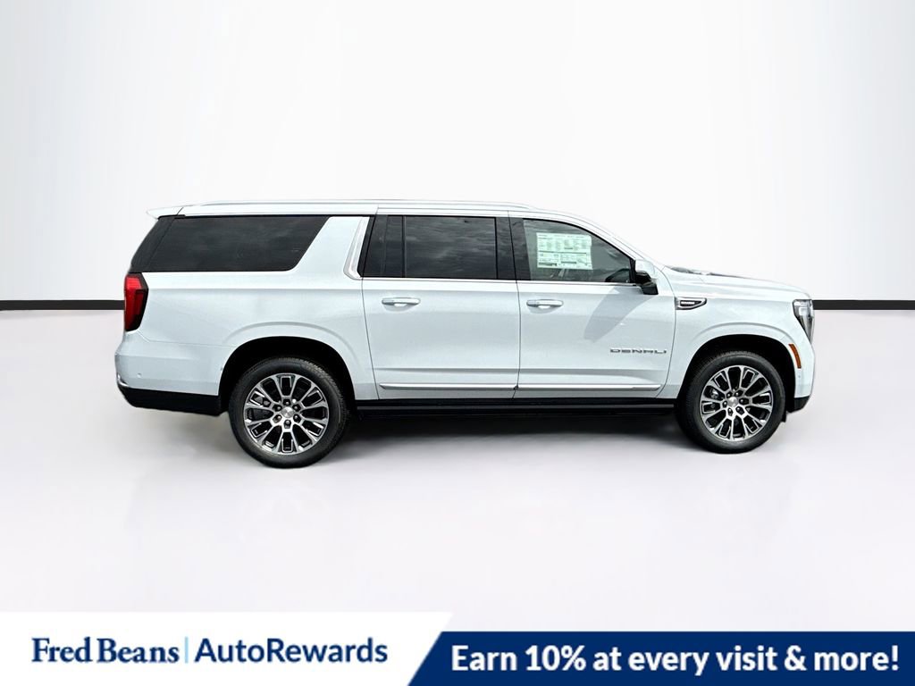 New 2026 GMC Yukon XL Denali w/ Denali Reserve Package AWD/4WD image 8