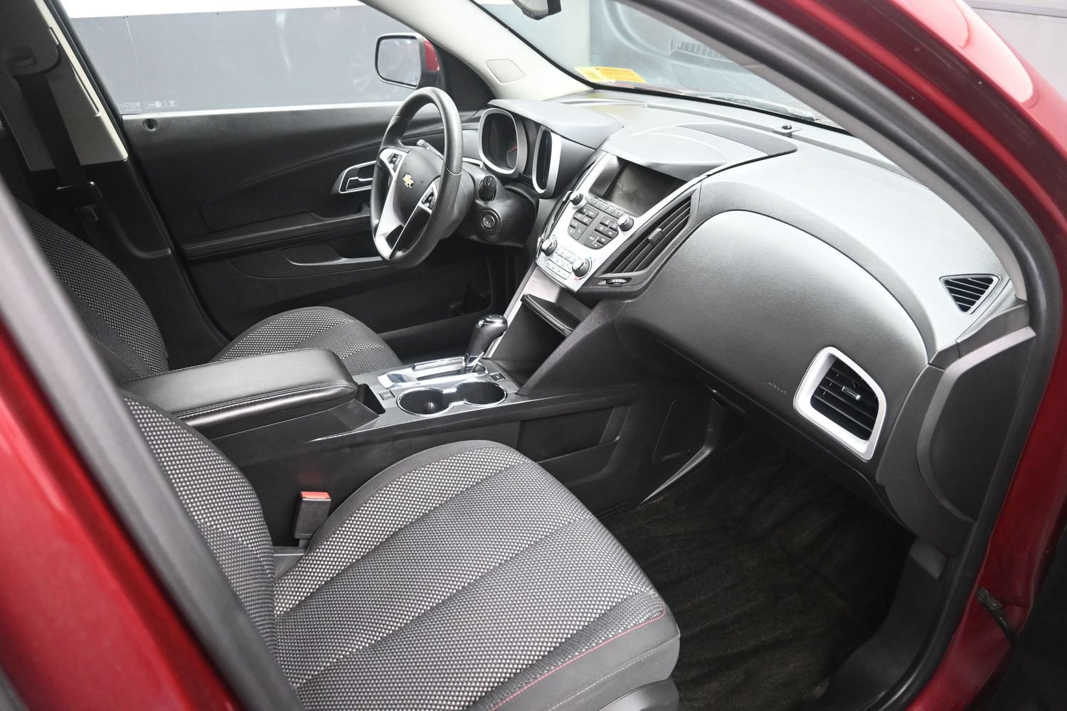 Used 2017 Chevrolet Equinox LT FWD image 12