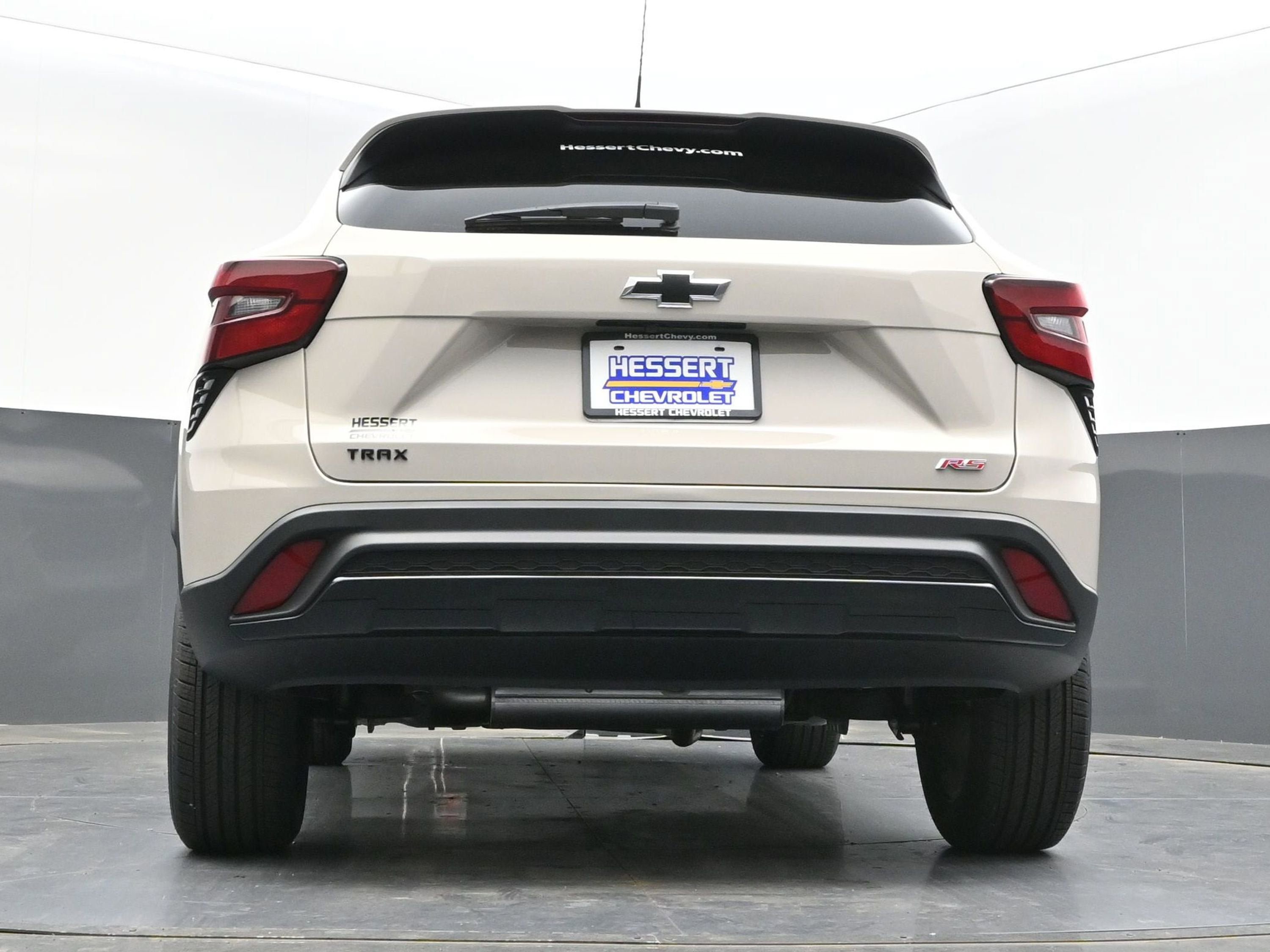 New 2026 Chevrolet Trax RS w/ Sunroof Package FWD image 36
