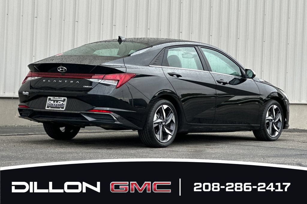 Used 2023 Hyundai Elantra Limited FWD image 7