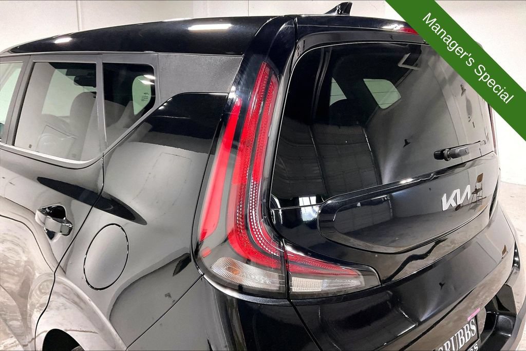 Used 2025 Kia Soul LX w/ LX Technology Package FWD image 35