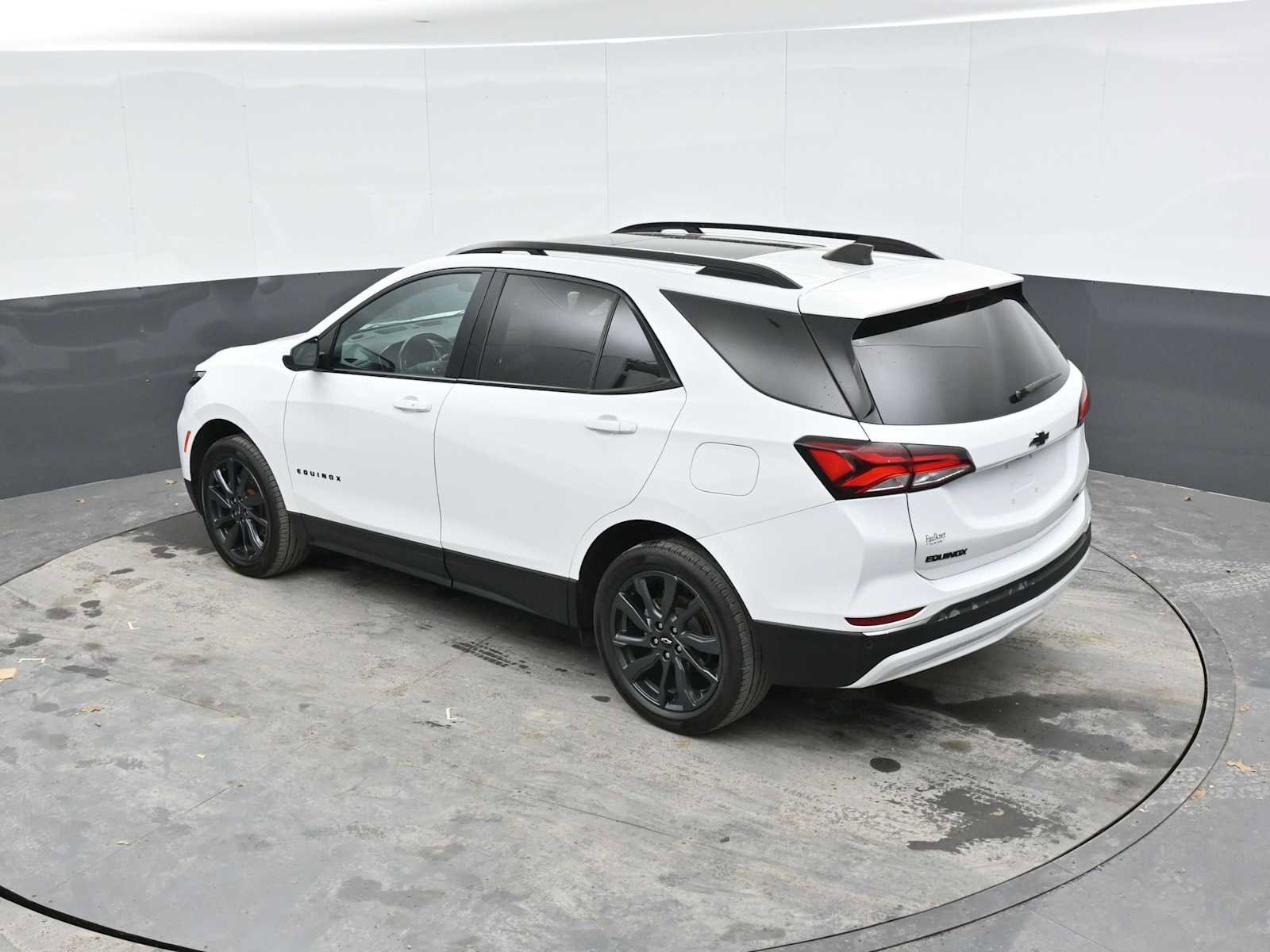 Used 2022 Chevrolet Equinox RS AWD/4WD image 26