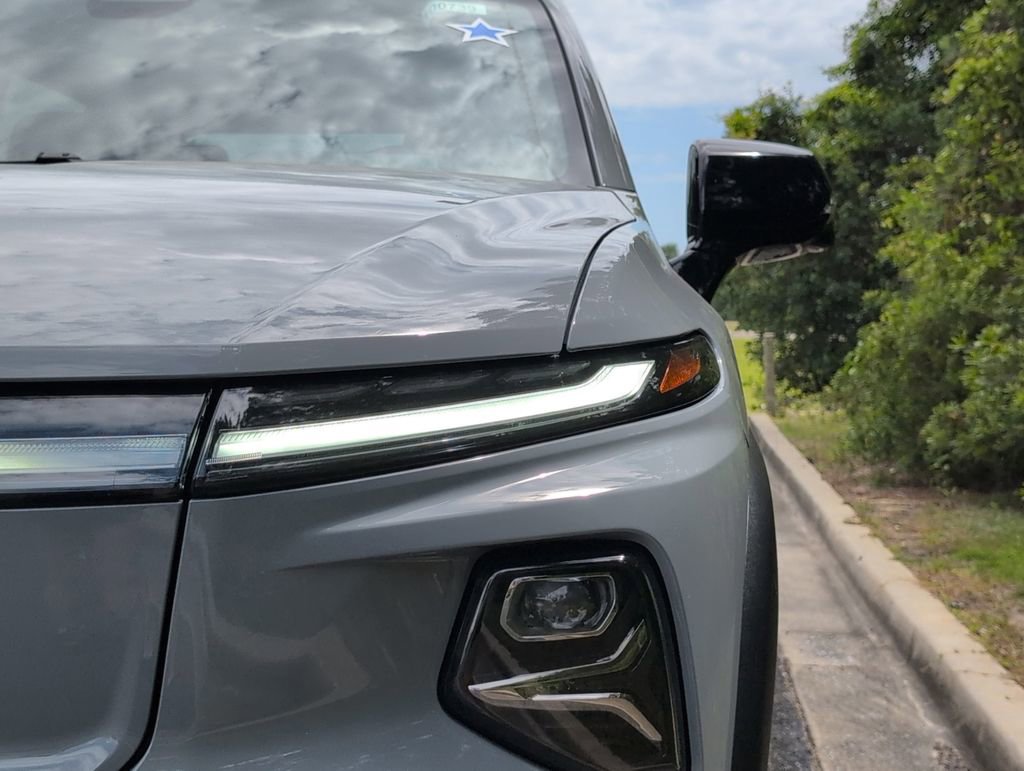 New 2025 Chevrolet Silverado EV LT AWD/4WD image 12