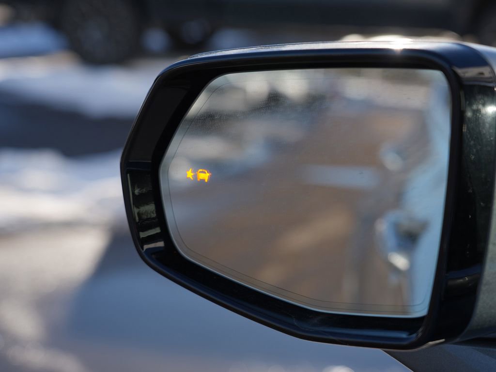 Used 2025 Cadillac XT6 Premium Luxury image 45