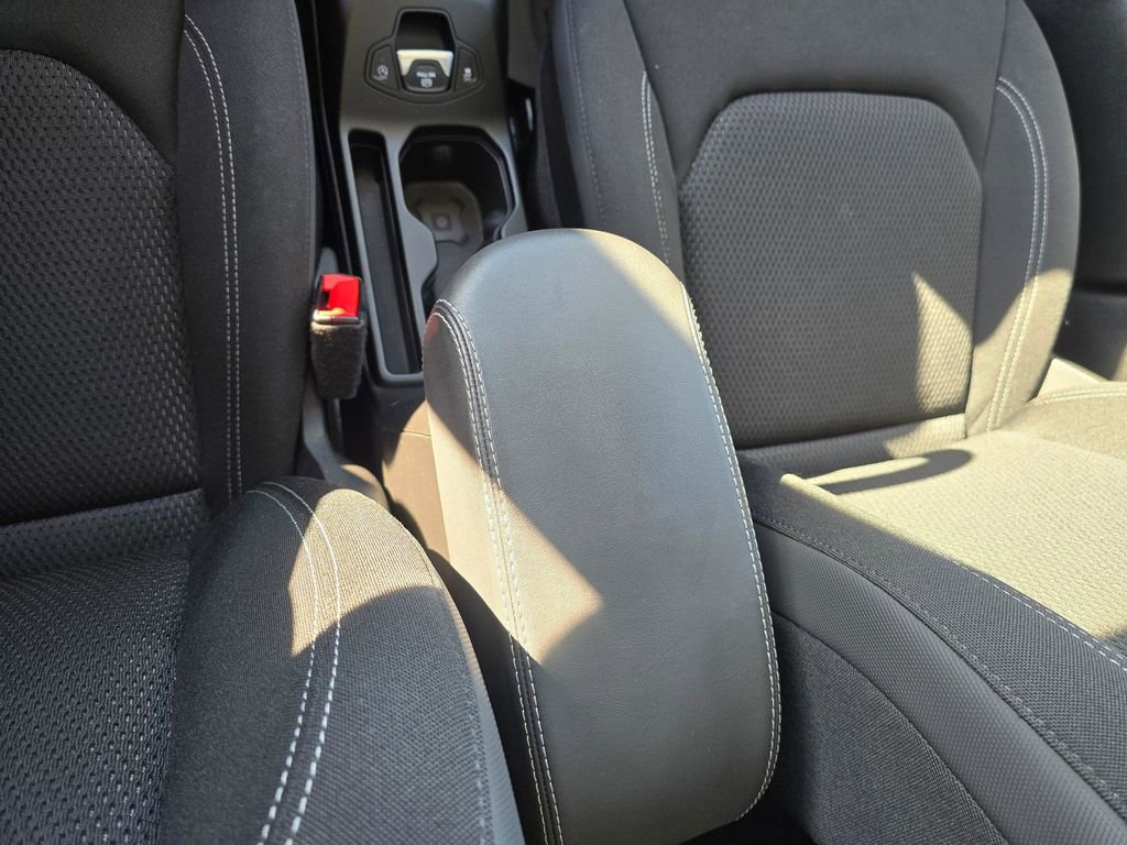 Used 2023 Jeep Renegade Latitude w/ Sun/Sound Group AWD/4WD image 27