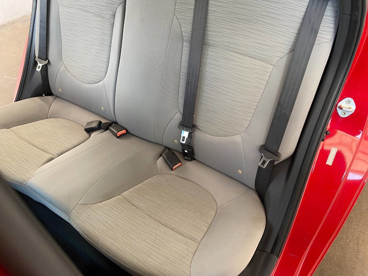 Used 2016 Hyundai Accent SE FWD image 27