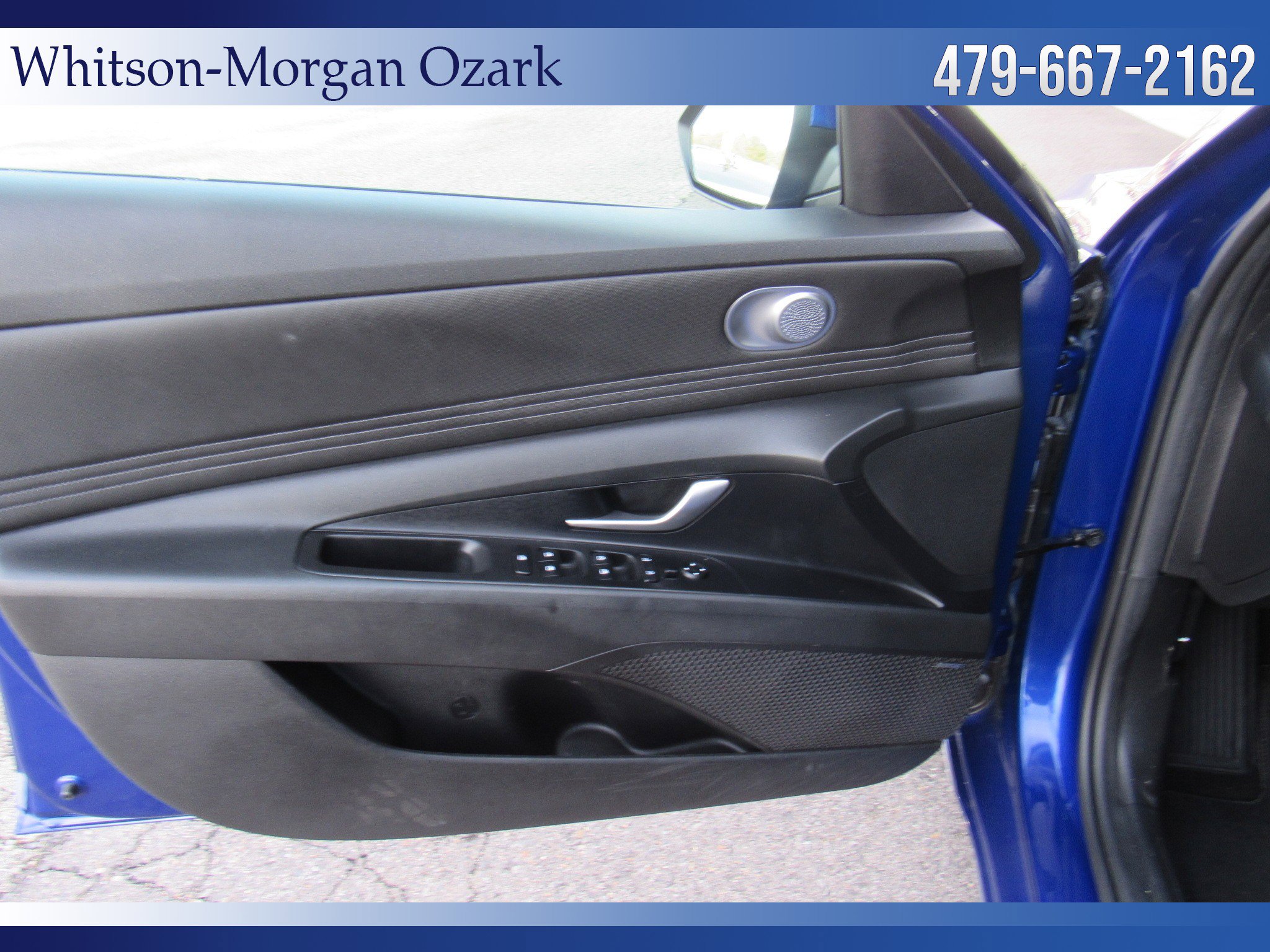 Used 2023 Hyundai Elantra Limited w/ Preferred Accessory Package image 27