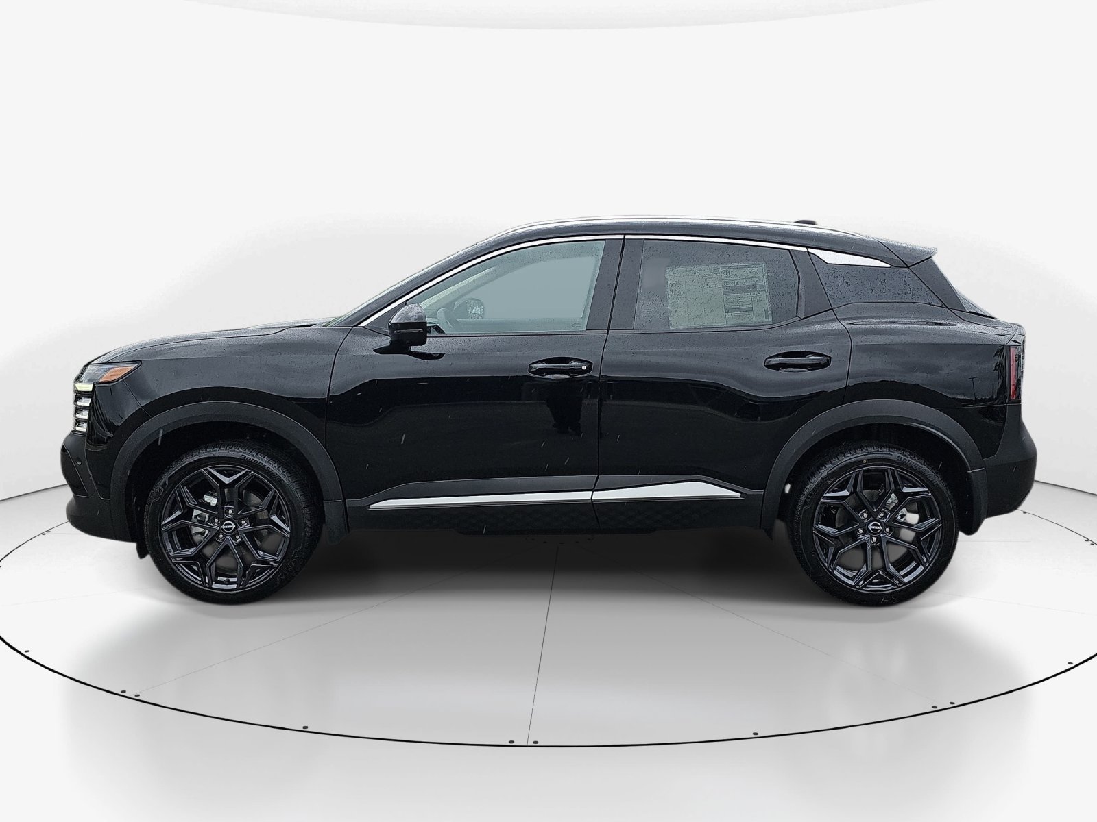 New 2027 Nissan Kicks SR w/ Cold Weather Package FWD image 9