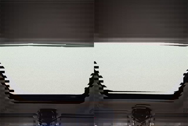 Used 2018 BMW 740i xDrive image 18