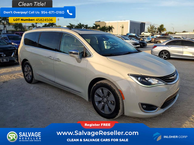 Used 2017 Chrysler Pacifica Platinum image 5