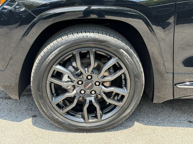 Used 2023 GMC Terrain Denali w/ Black Diamond Edition AWD/4WD image 11