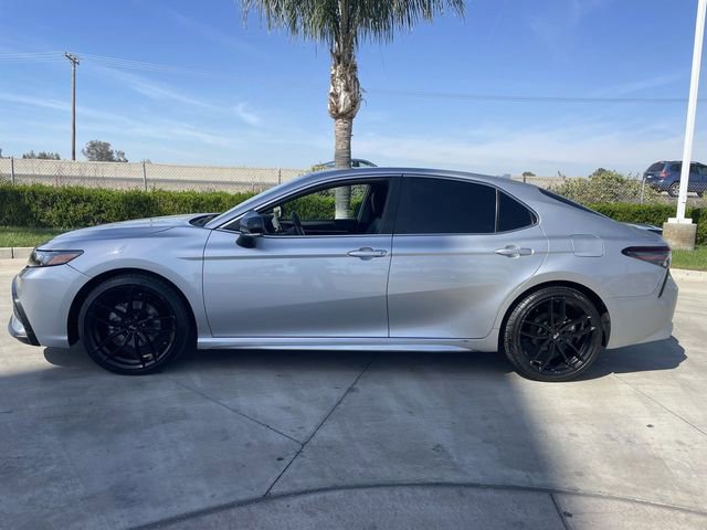 Used 2022 Toyota Camry SE image 5