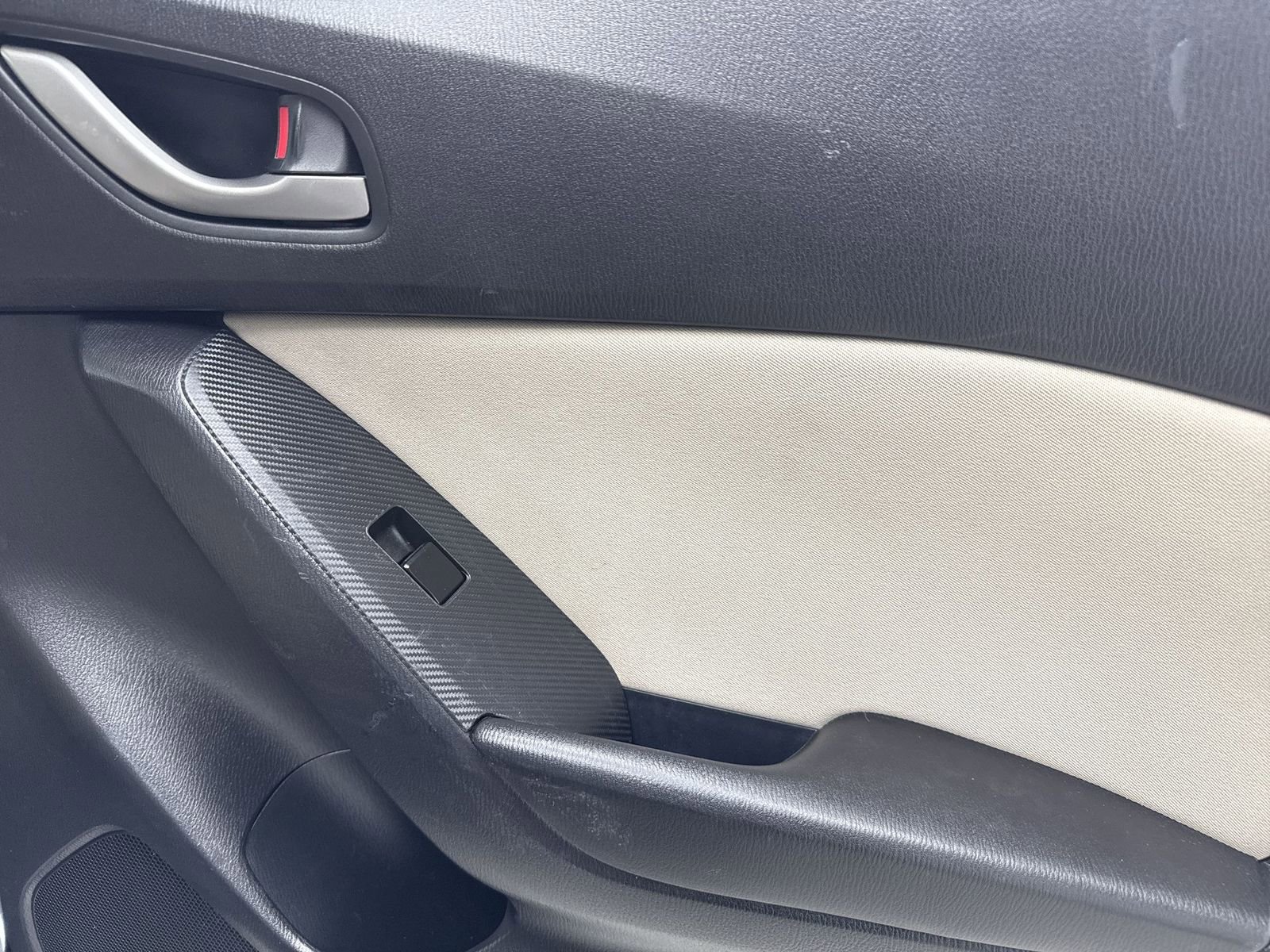 Used 2015 MAZDA MAZDA3 i Touring w/ Technology Package image 35