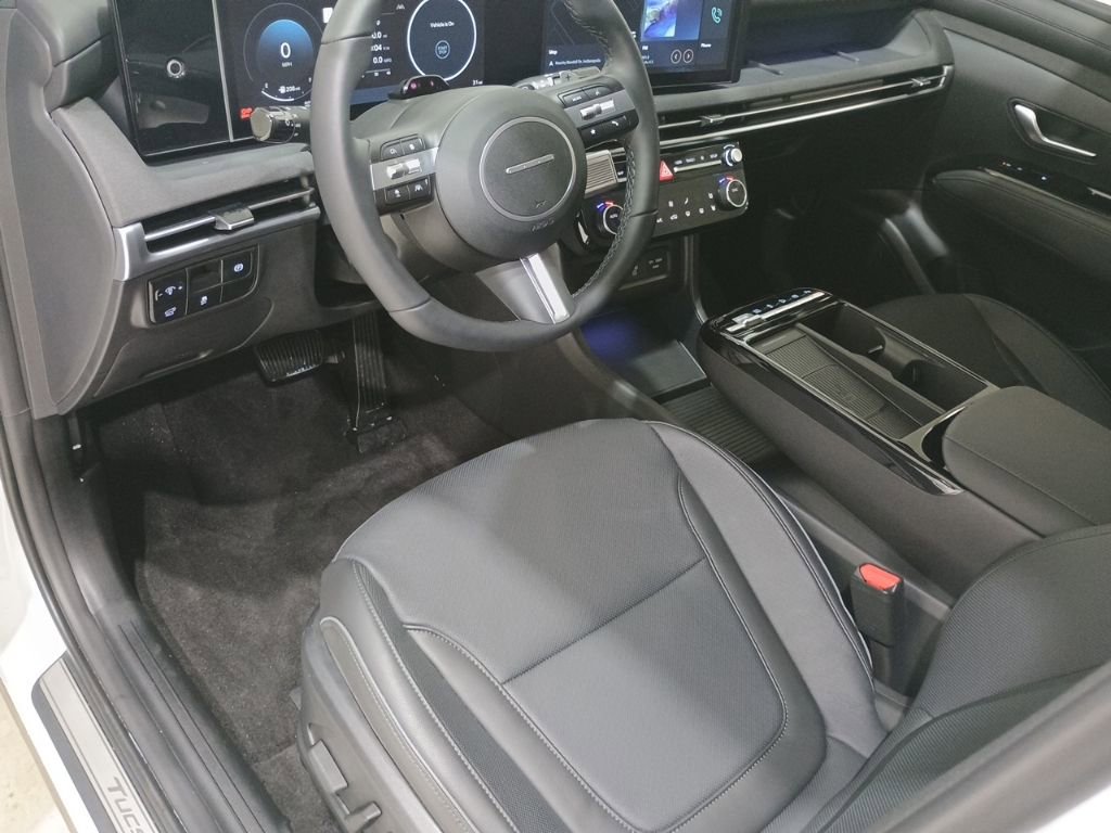 New 2025 Hyundai Tucson Limited image 11