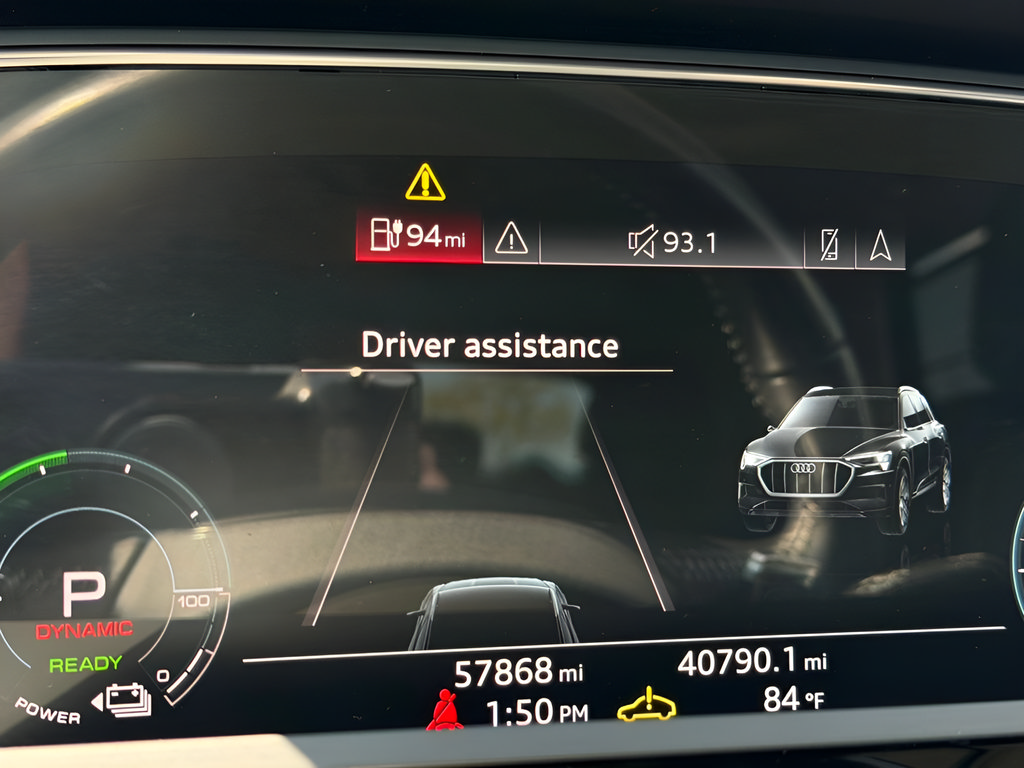 Used 2019 Audi e-tron Prestige w/ Prestige Package AWD/4WD image 44