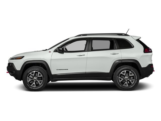 Used 2016 Jeep Cherokee Trailhawk w/ Comfort/Convenience Group AWD/4WD image 3