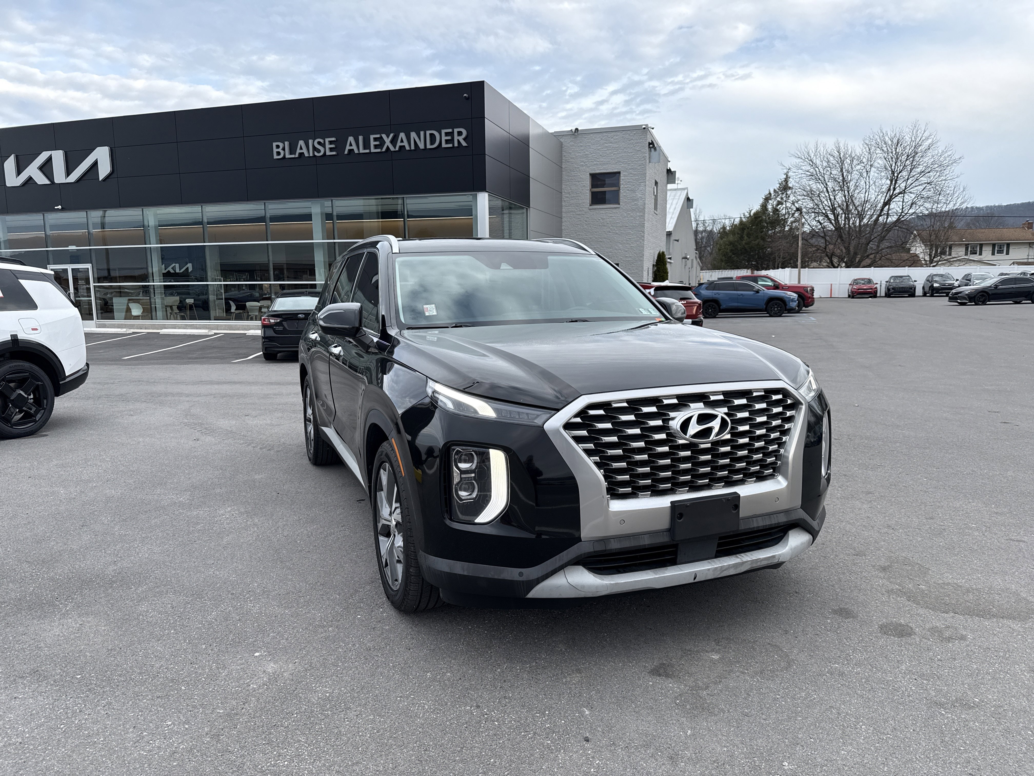 Used 2022 Hyundai Palisade SEL w/ Premium Package image 1