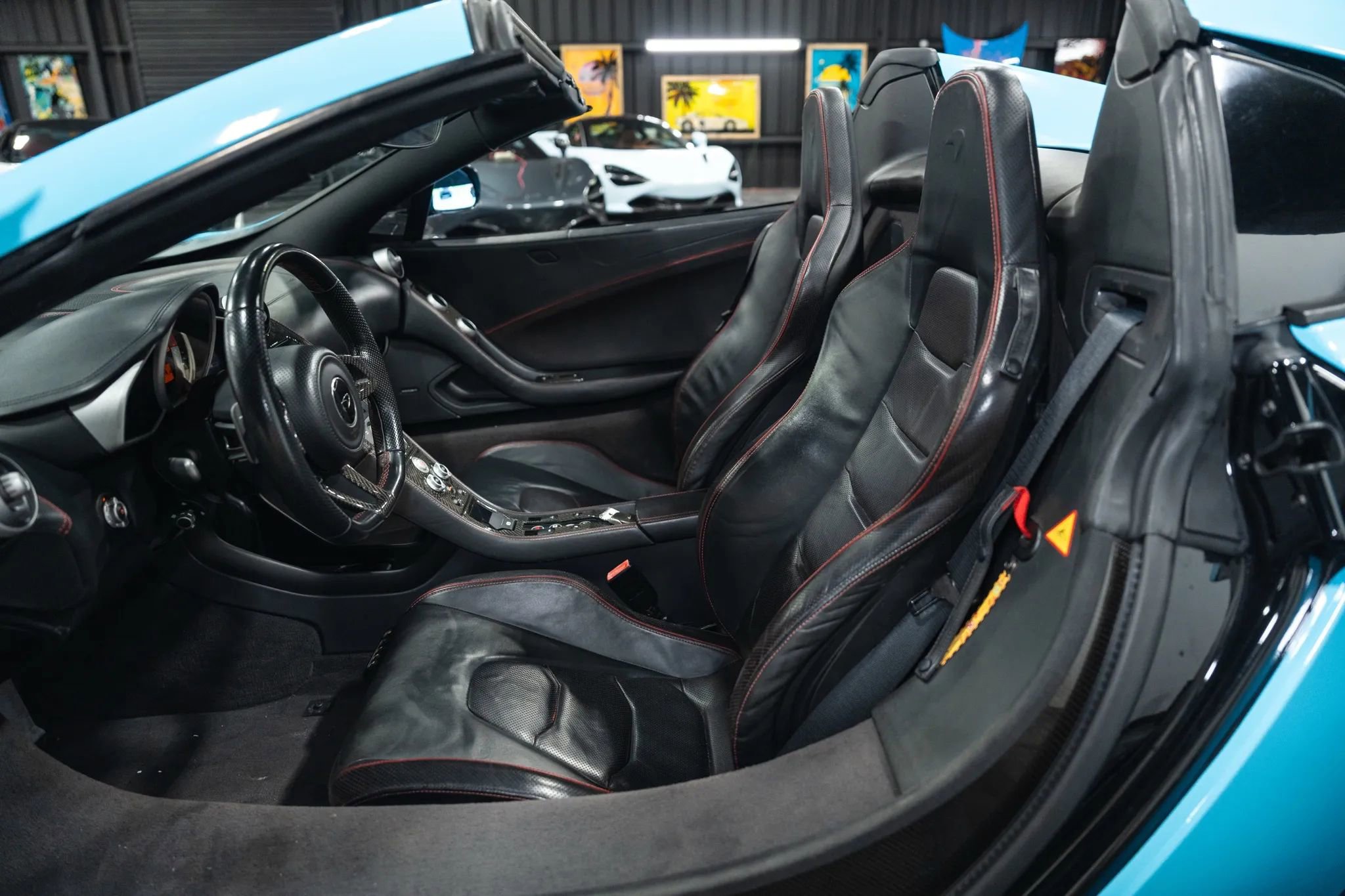 Used 2016 McLaren 650S Spider image 23