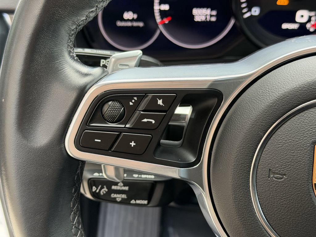 Used 2022 Porsche Cayenne Coupe image 33