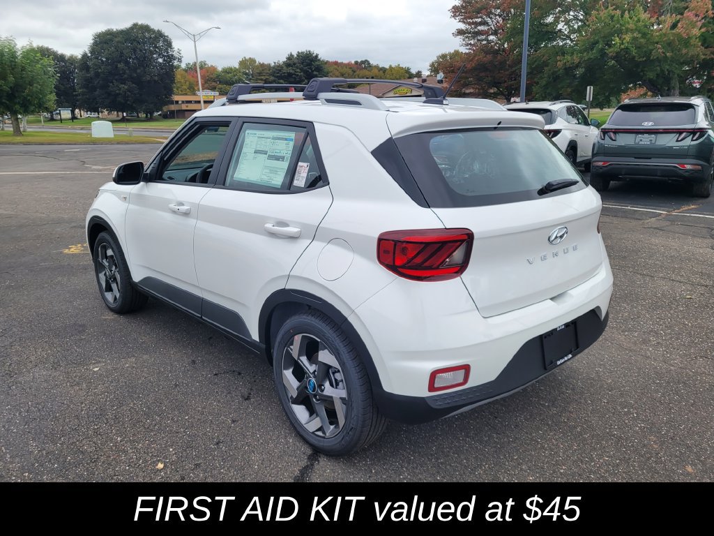 New 2026 Hyundai Venue SEL FWD image 6