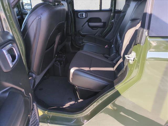Used 2023 Jeep Gladiator Sport AWD/4WD image 19
