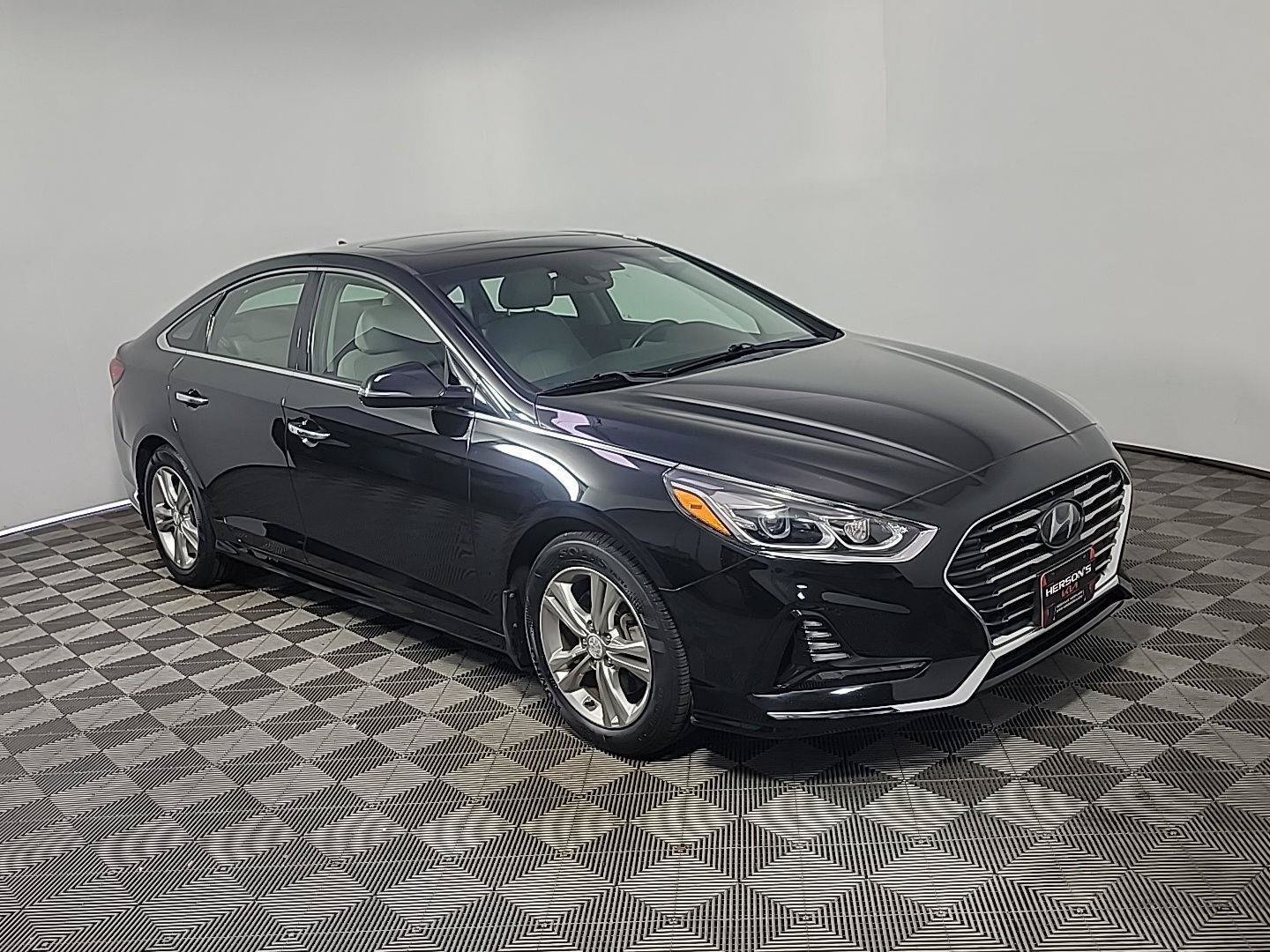 Used 2018 Hyundai Sonata Limited w/ Limited Ultimate Package 03