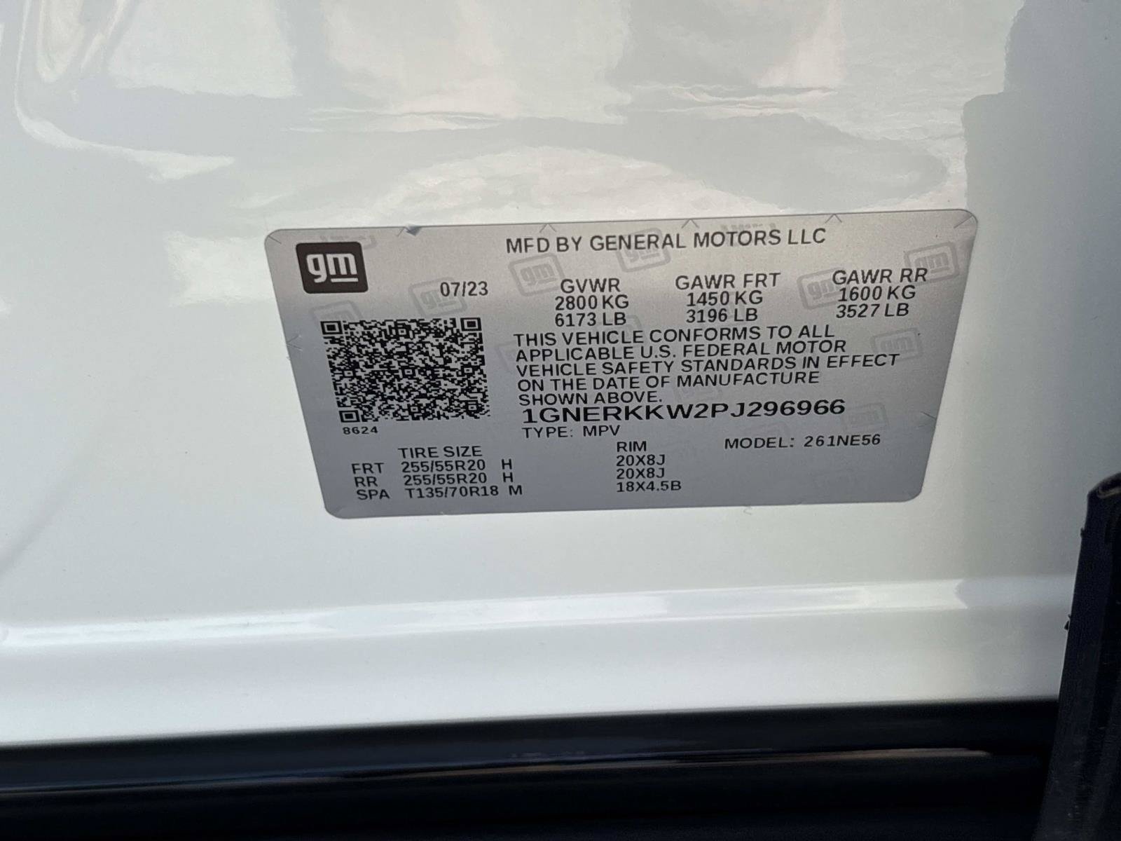 Used 2023 Chevrolet Traverse Premier w/ Redline Edition FWD image 39