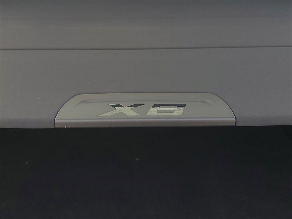 Used 2024 BMW X6 xDrive40i w/ Premium Package image 31