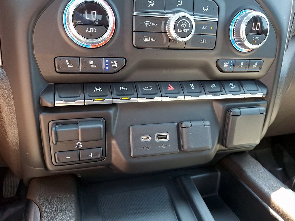 Certified 2022 GMC Sierra 1500 SLT w/ SLT Premium Plus Package AWD/4WD image 25