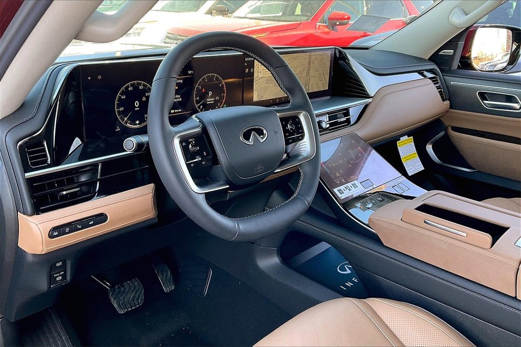 New 2025 INFINITI QX80 Luxe image 7