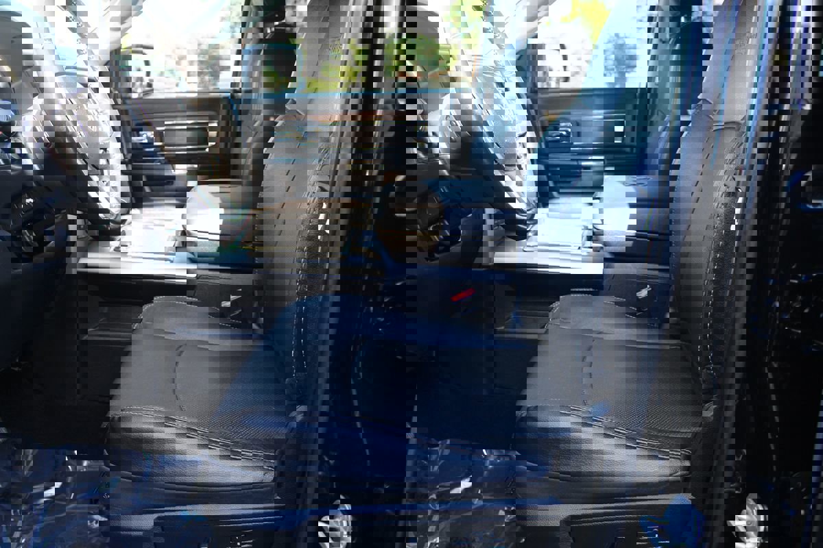 Used 2014 RAM 1500 Laramie w/ Convenience Group image 17