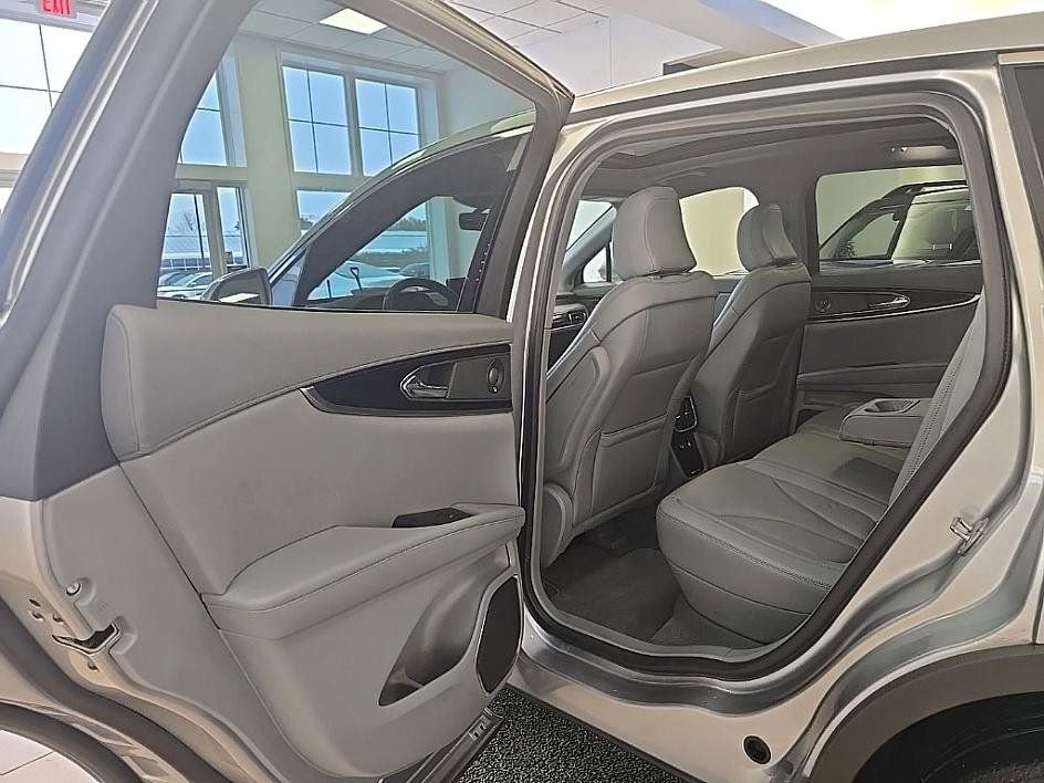 Used 2022 Lincoln Nautilus Reserve w/ Equipment Group 201A image 29