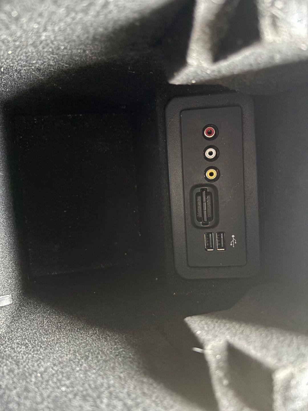 Used 2015 Lincoln MKT AWD w/ Equipment Group 201A image 16
