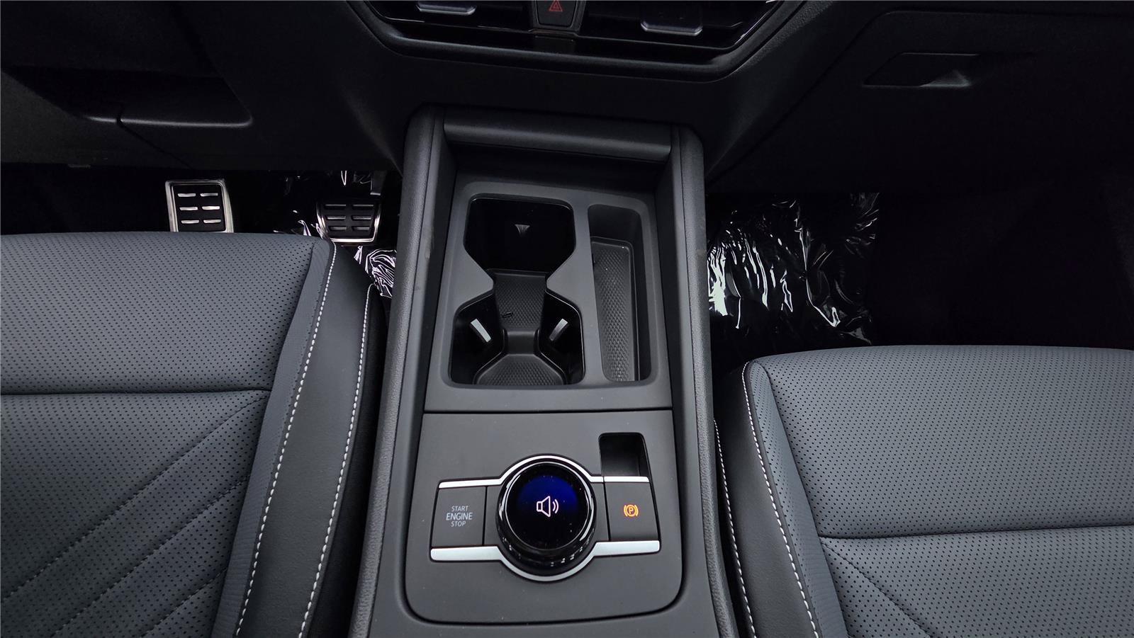 New 2026 Volkswagen Tiguan SE R-Line AWD/4WD image 23