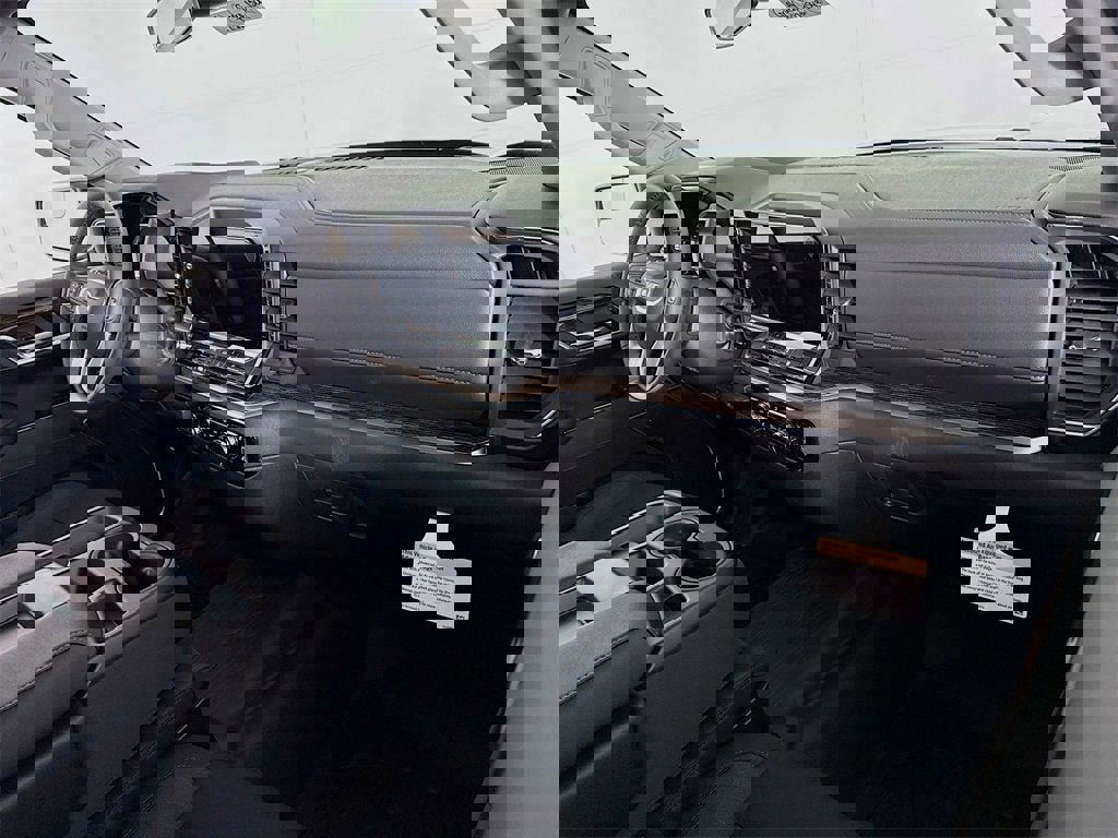 New 2026 GMC Sierra 1500 SLE w/ Preferred Package image 22