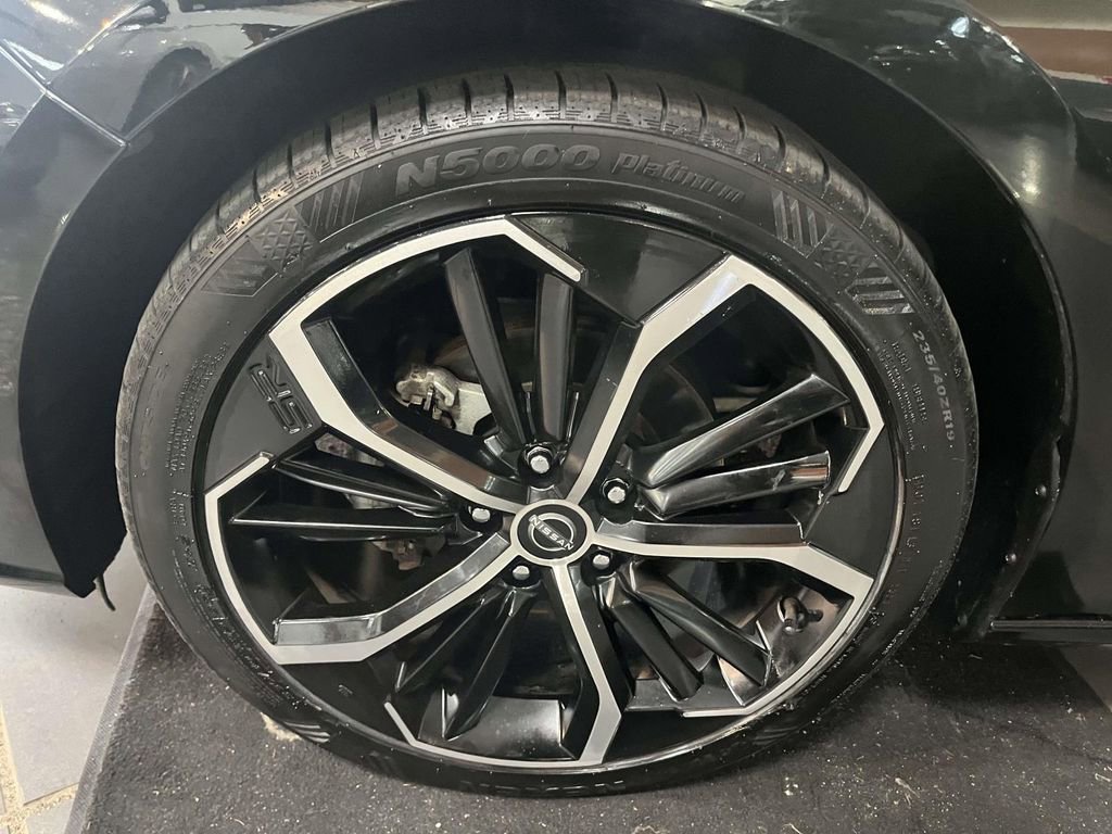 Used 2024 Nissan Altima 2.5 SR FWD image 10