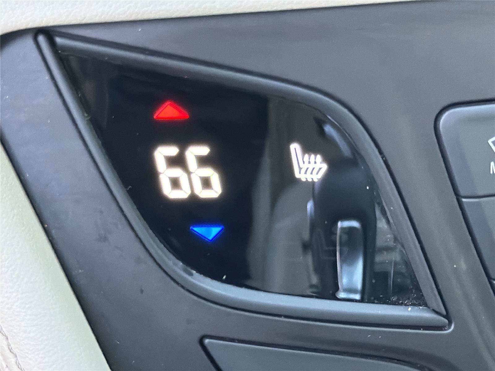 Used 2019 Buick Envision Preferred FWD image 31