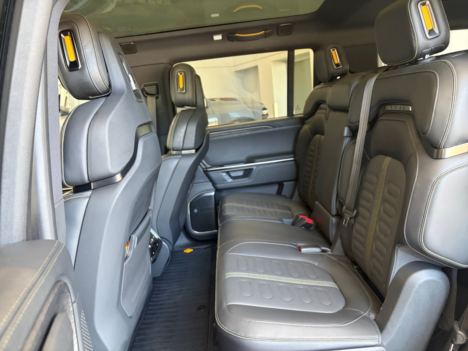 Used 2026 Rivian R1S Adventure Tri AWD/4WD image 24