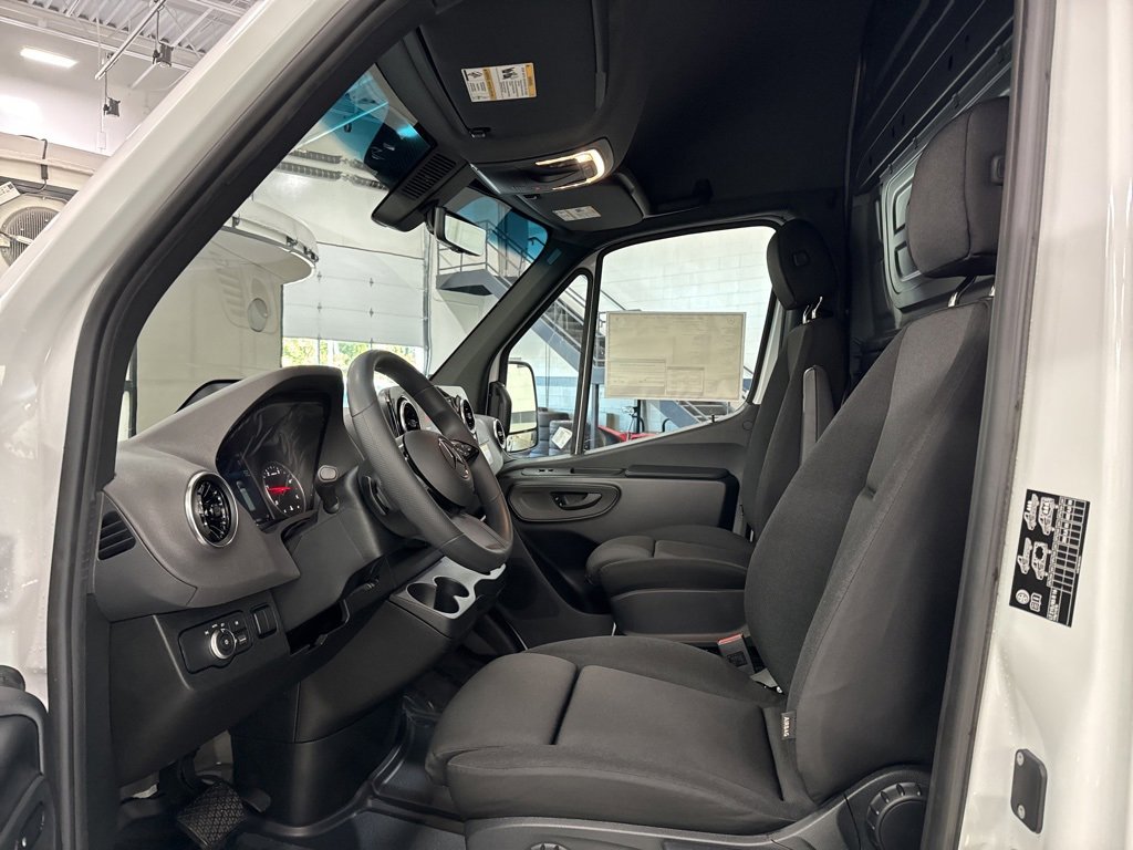 New 2025 Mercedes-Benz Sprinter 3500 image 24