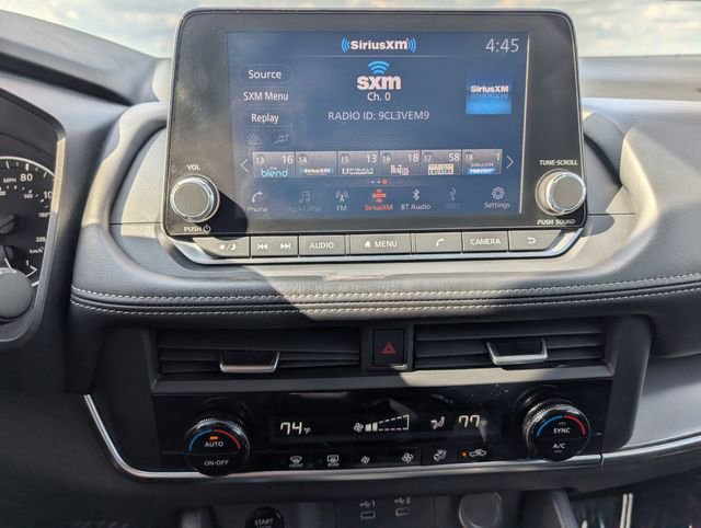 Used 2024 Nissan Rogue SV image 18