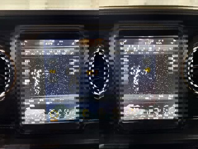 Used 2019 Jeep Wrangler Unlimited Sahara image 13