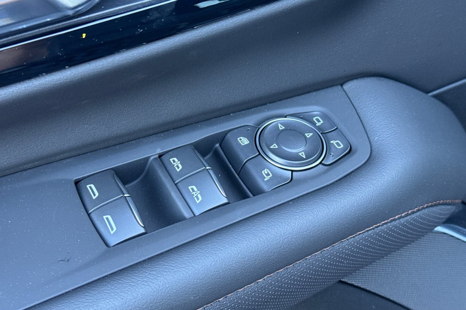 New 2026 Chevrolet Tahoe High Country AWD/4WD image 12