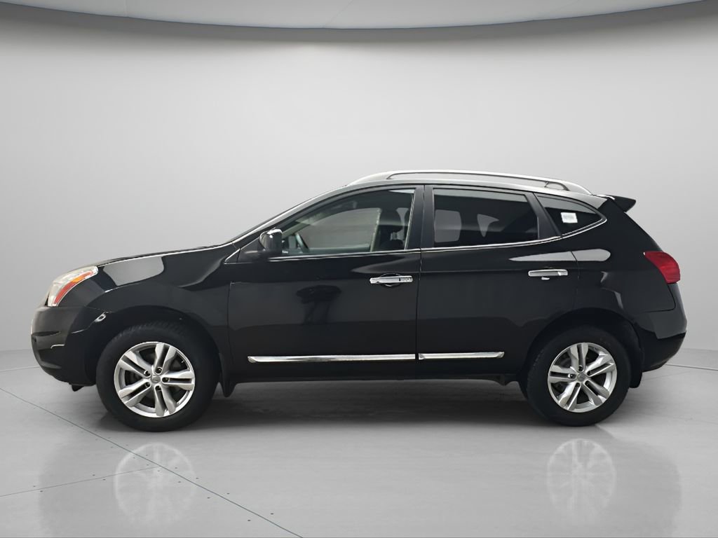 Used 2013 Nissan Rogue SV w/ Premium Pkg image 2
