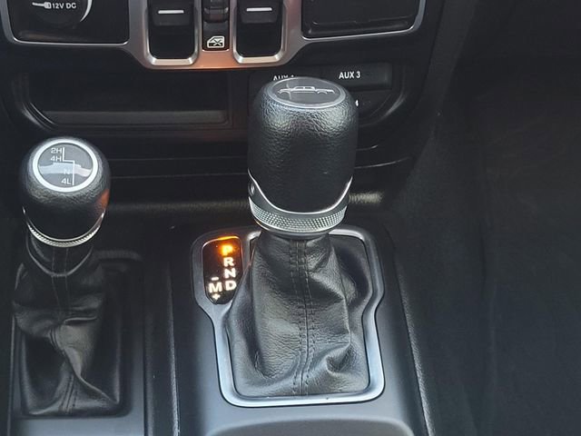 Used 2023 Jeep Gladiator Willys image 23