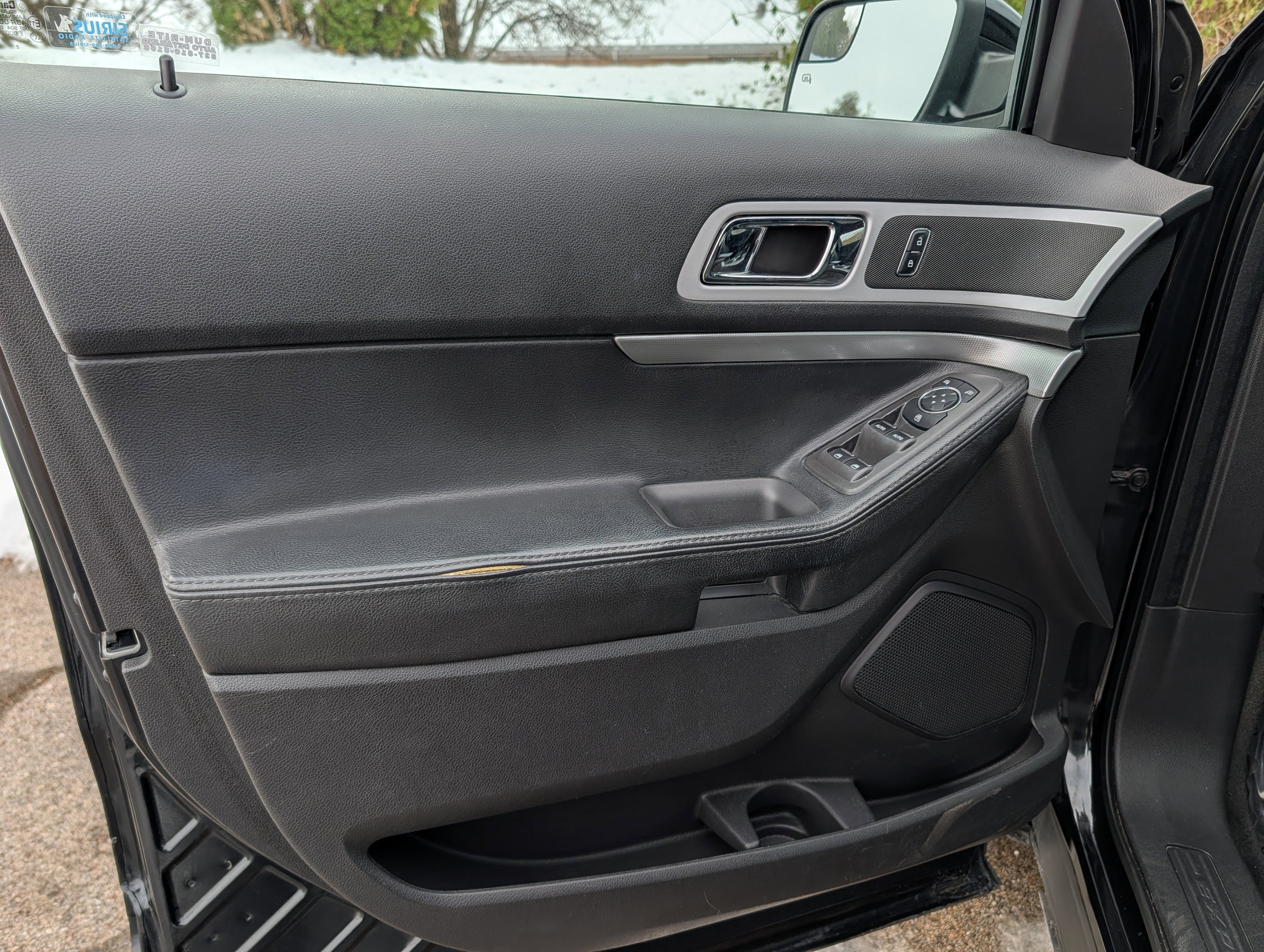 Used 2014 Ford Explorer XLT w/ Equipment Group 202A image 29